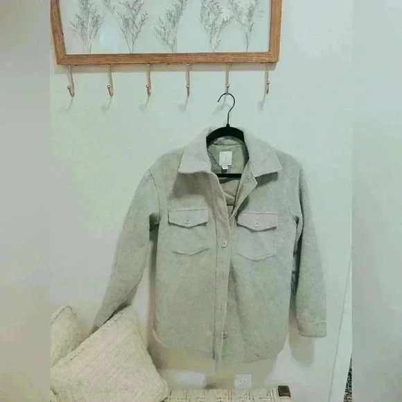 Joie Jackets & Blazers - NWOT Sage Green Fleece Button Down Size Small